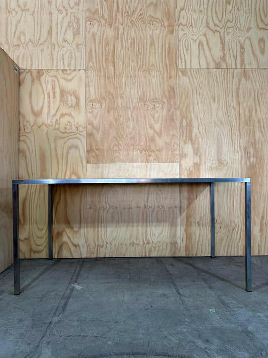 White high table with chrome frame