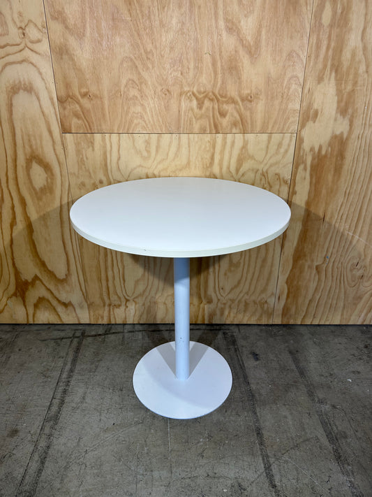 White round bar table