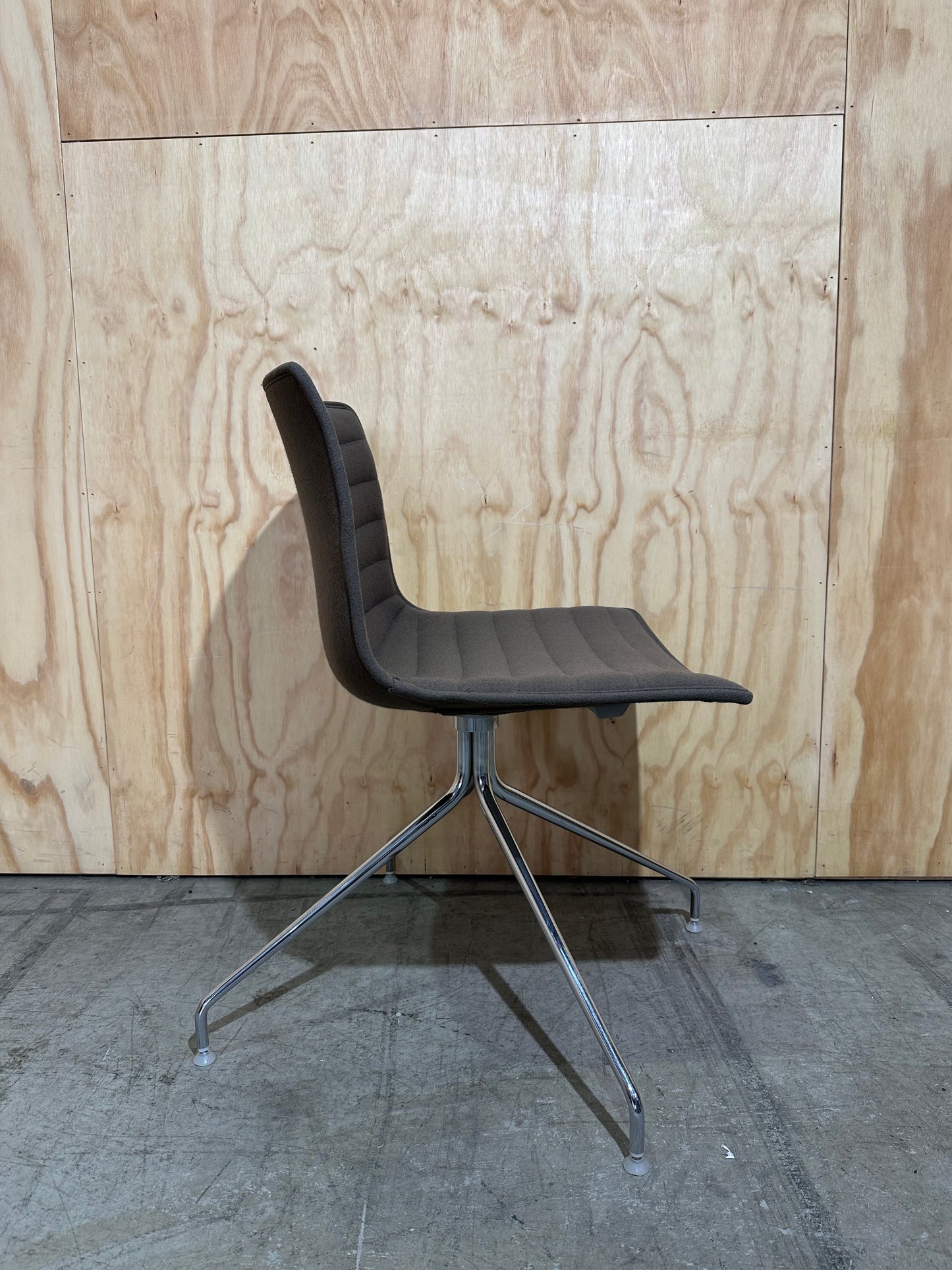 Arper Catifa 46 Chair with Swivel Trestle on Feet in olive