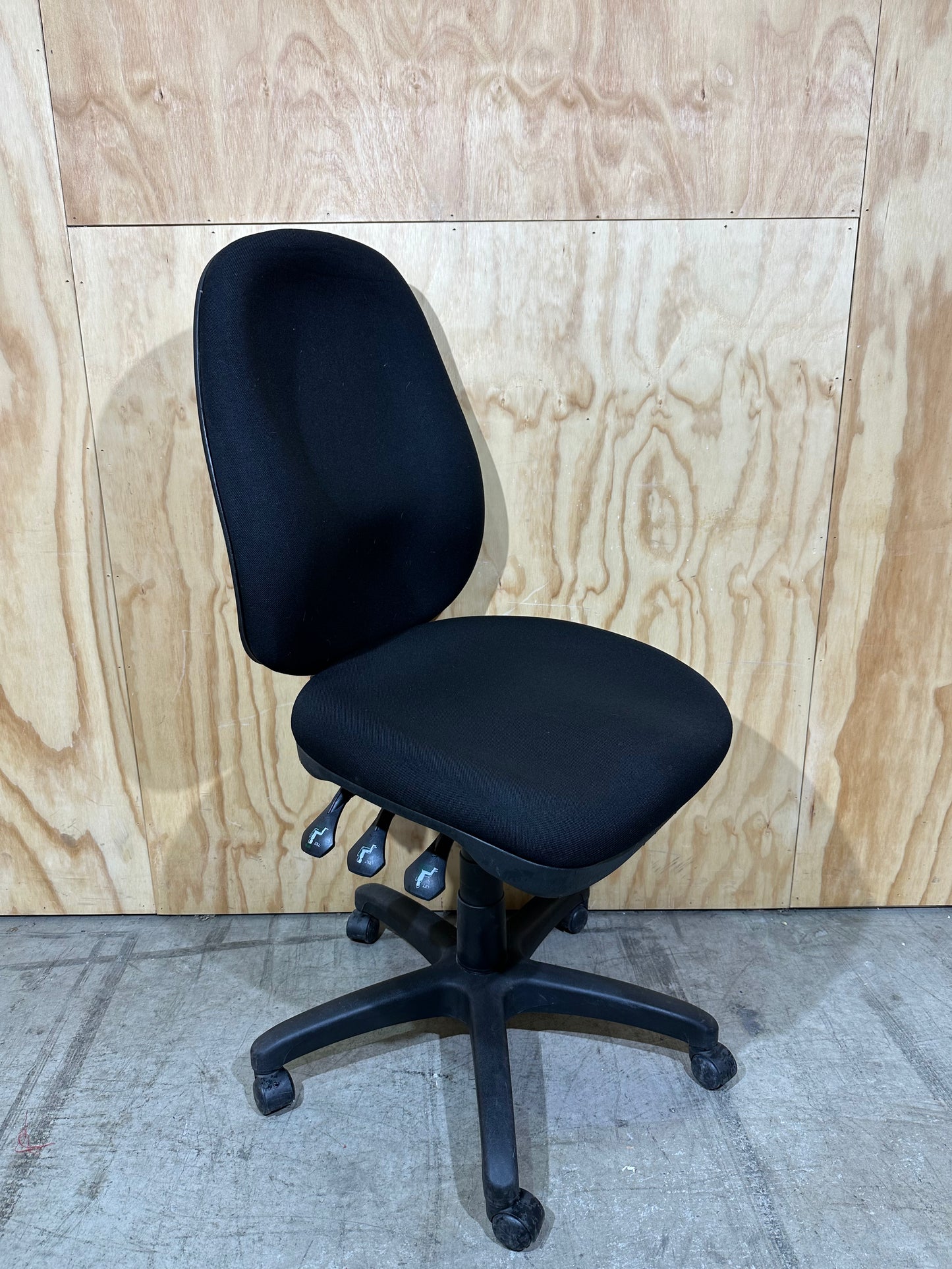 Seating solutions postureright black