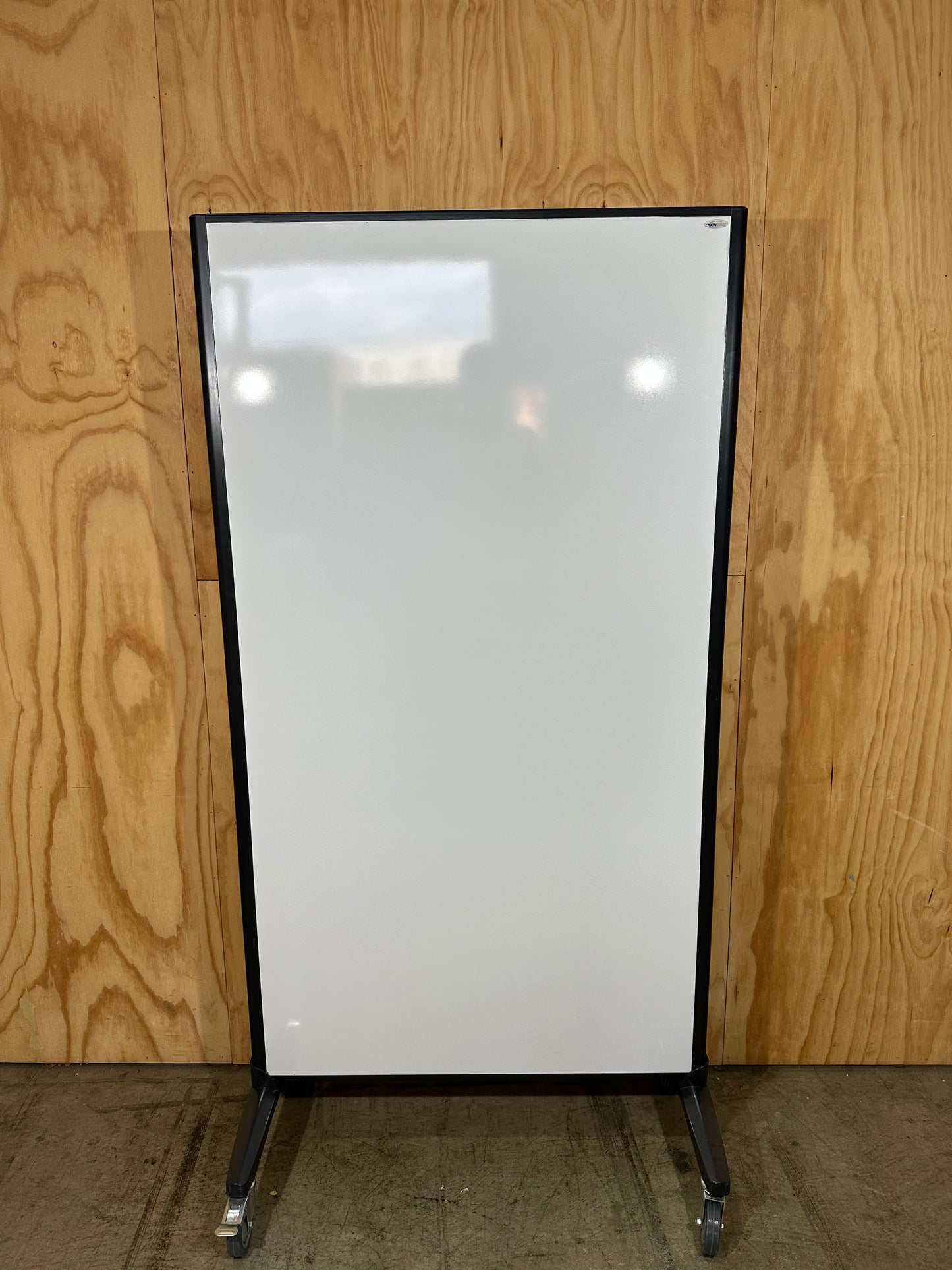VisionChart Communicate Whiteboard Room Divider