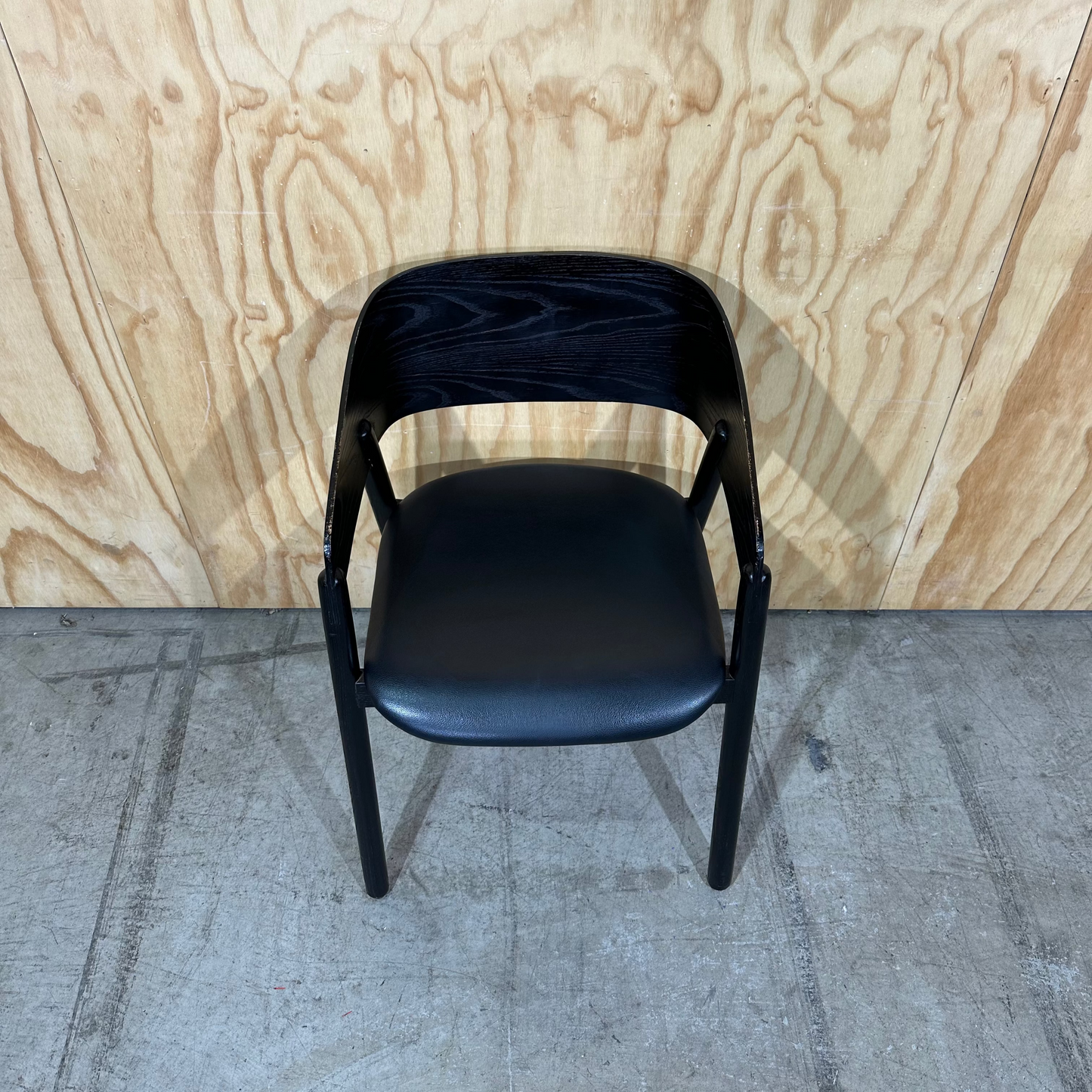 Contemporary black dining chair