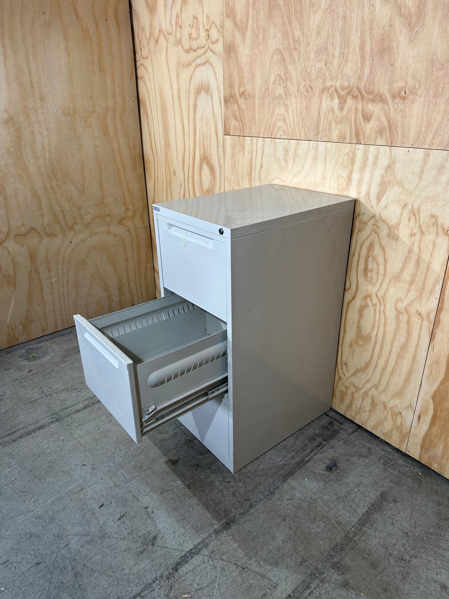 Steelco Filing Cabinet in grey