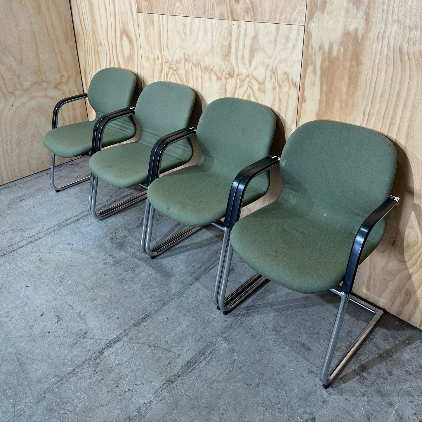 Vintage Wilkhahn FS Line Cantilever Chair in Olive Green (B Grade)