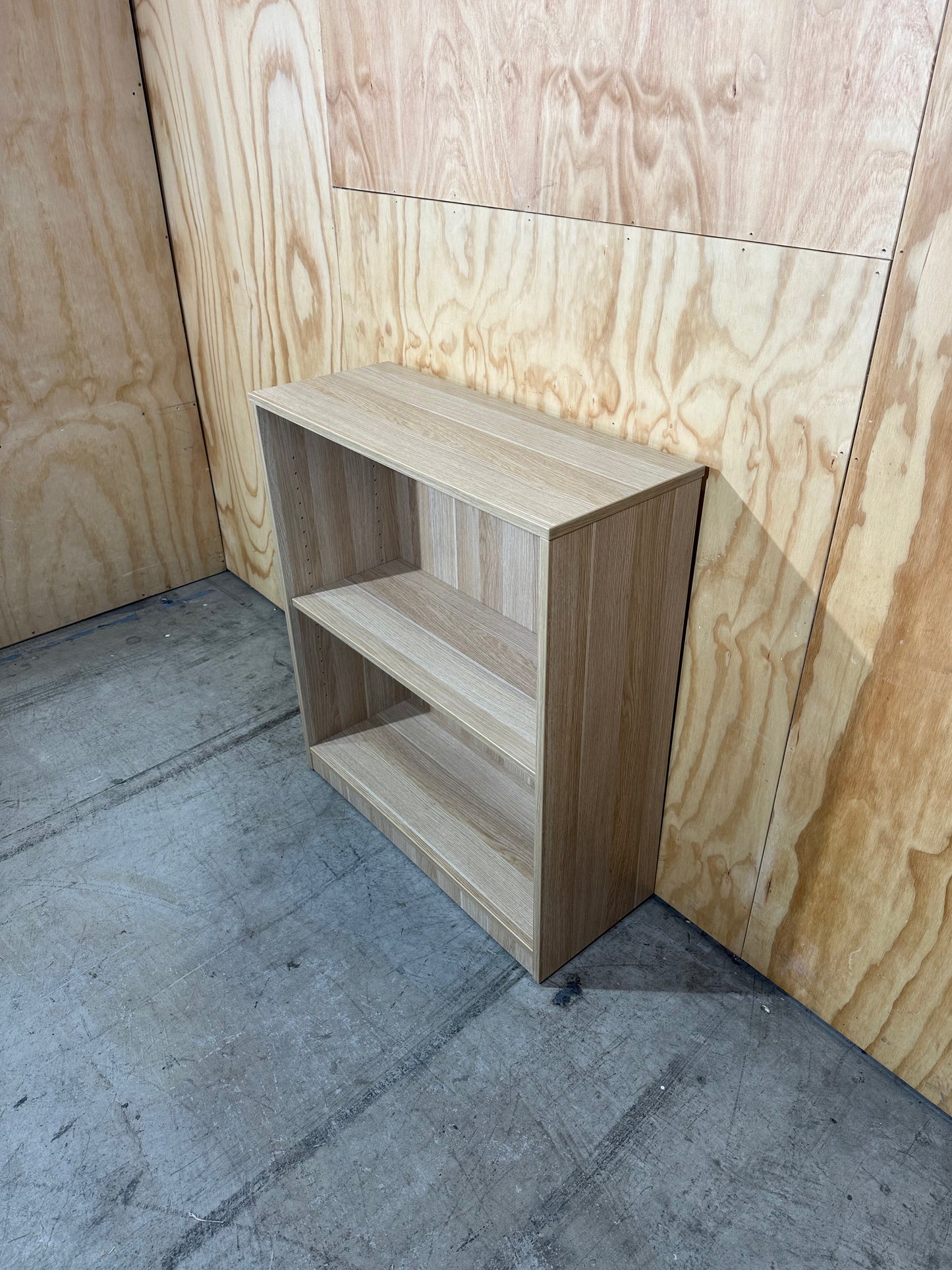 Single shelf wood veneer Bookcase