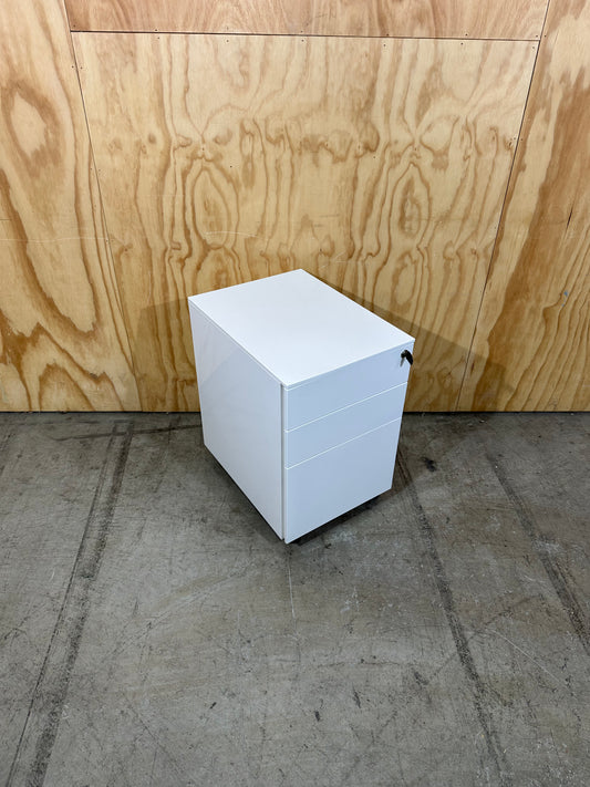 White Pedestal with Key