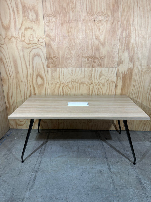 Krost Velo Meeting Table with powerbox