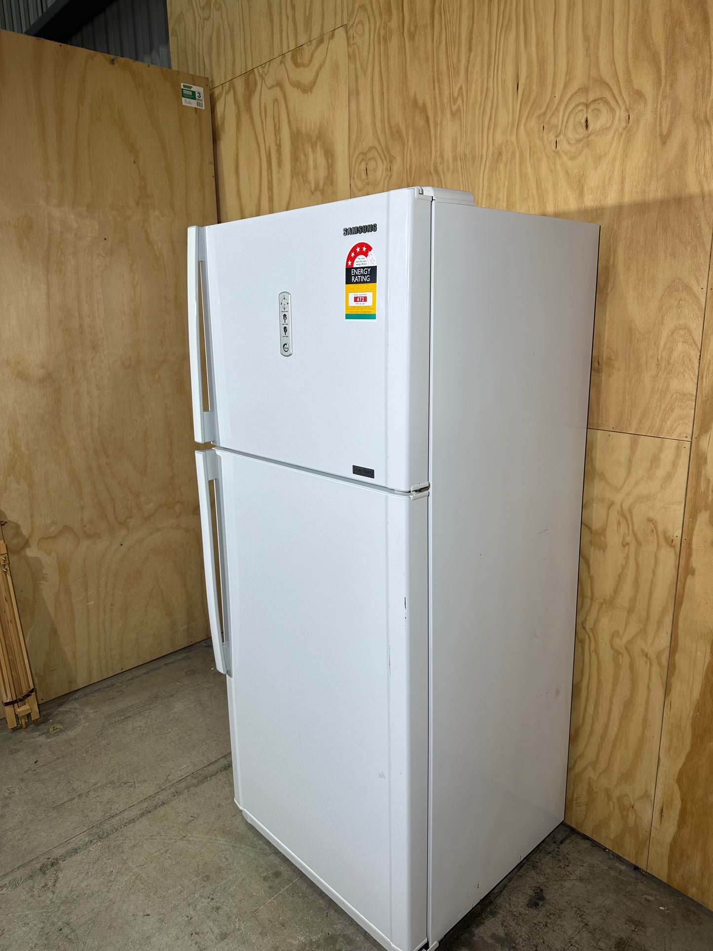 446L Samsung Fridge SR446NW