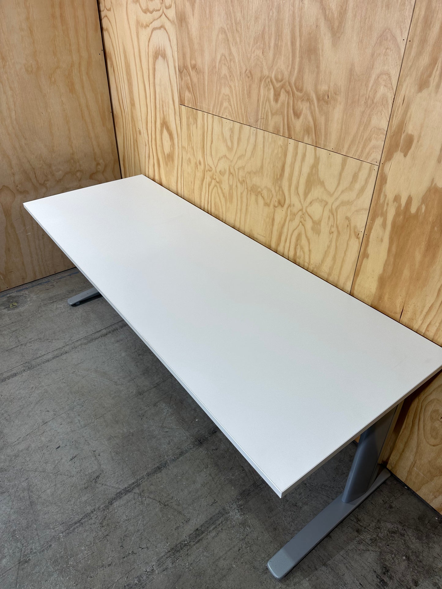 White Desk with modesty panel