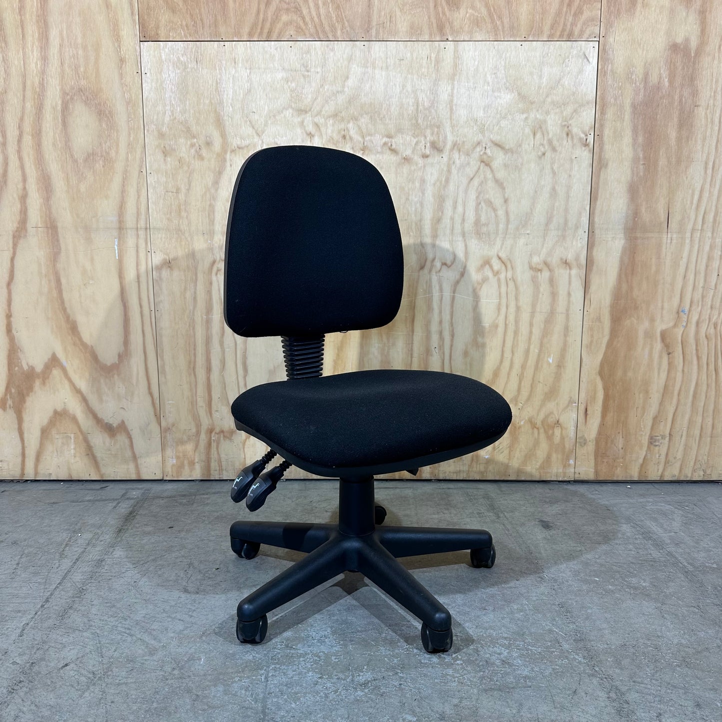 TOSC Task Chair in Black without Arms
