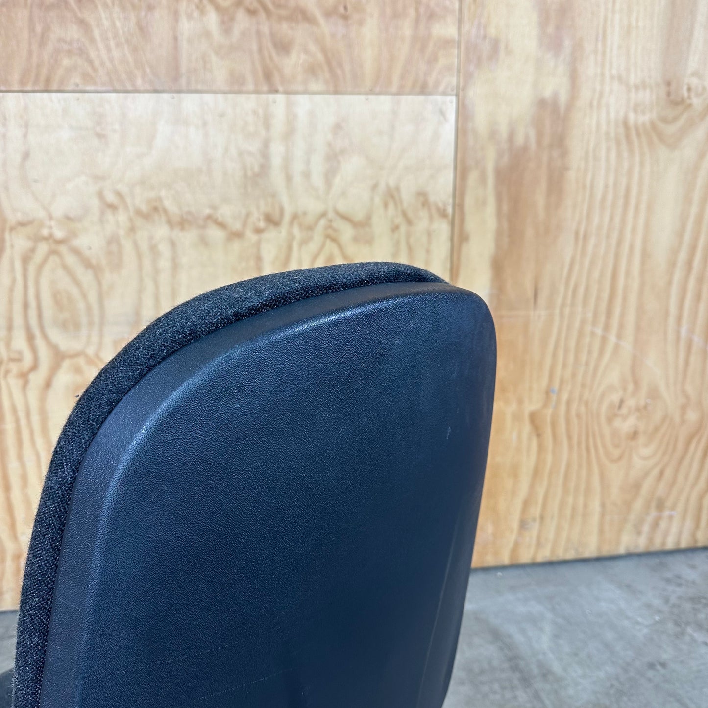 AC Ergonomics Charcoal Grey Highback Task Chair