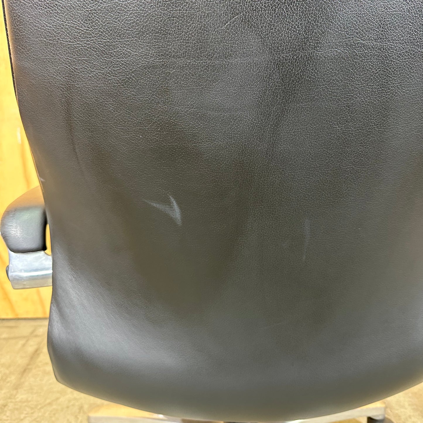 Burgtec Executive Leather Task Chair in Black