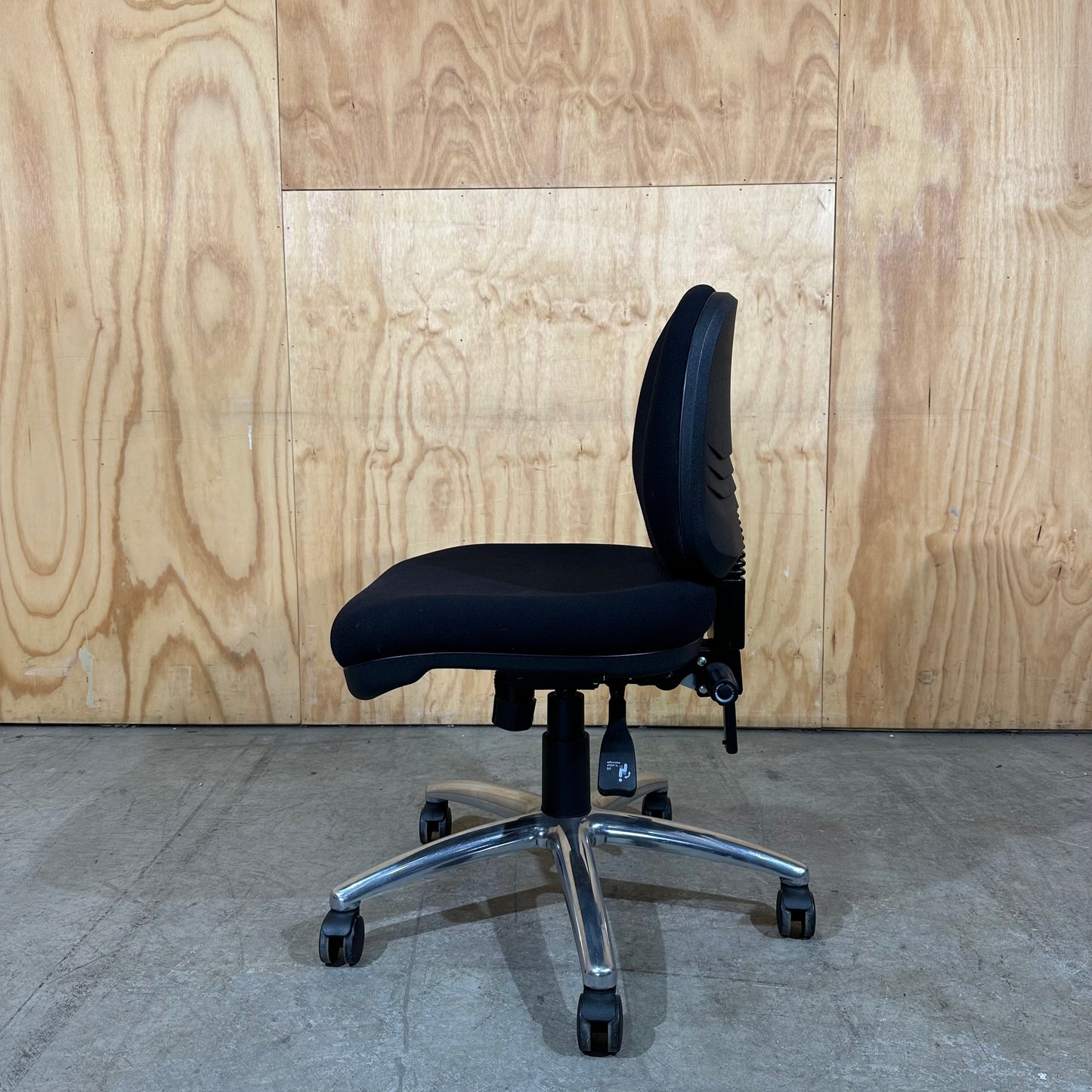 Chairmakers Task Chair