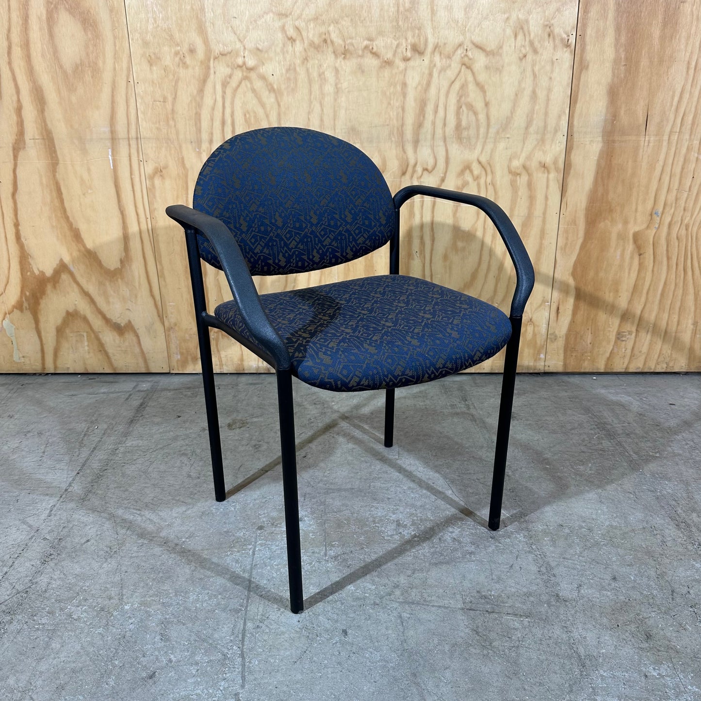 Schiavello 1990s Patterned Upholstery Visitor Chair