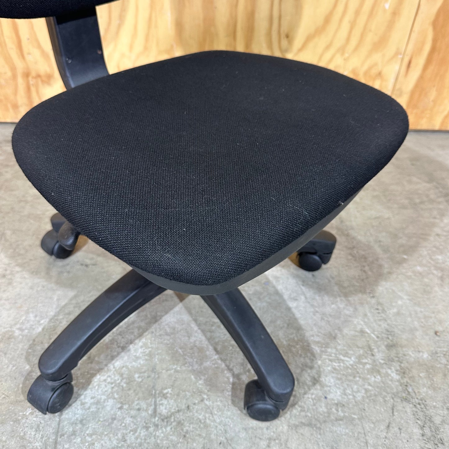 Black Office Desk Chair