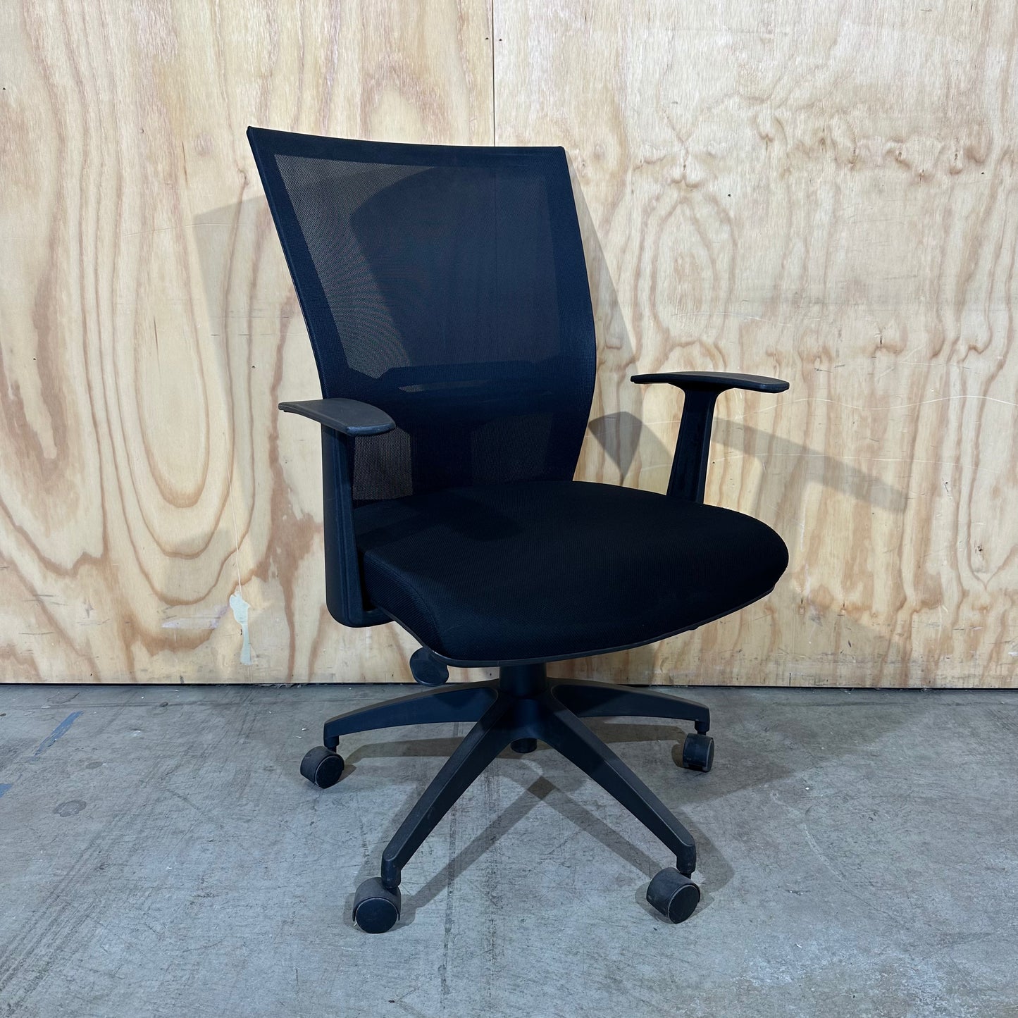 Pago Meshback Task Chair