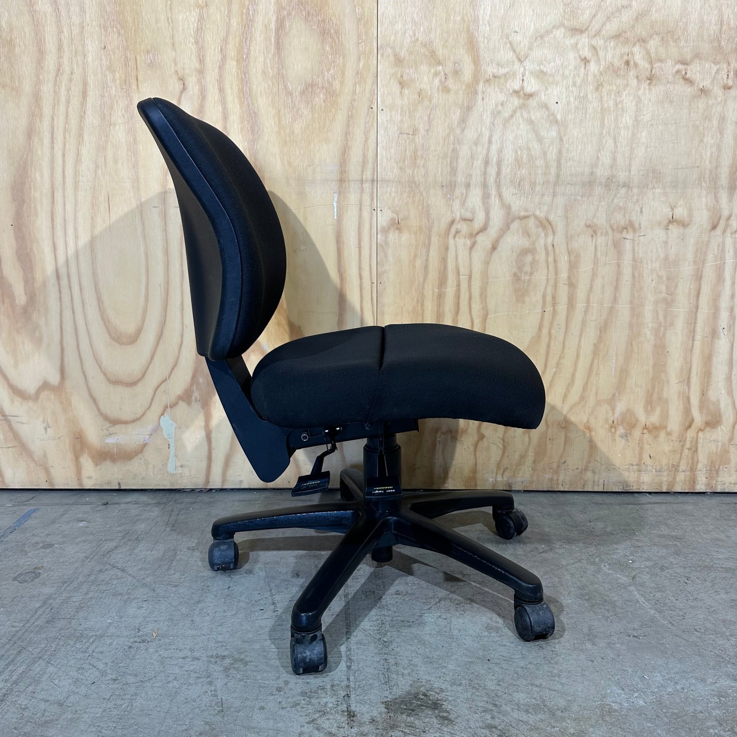 Gregory Boxta Ergonomic Square Back Task Chair