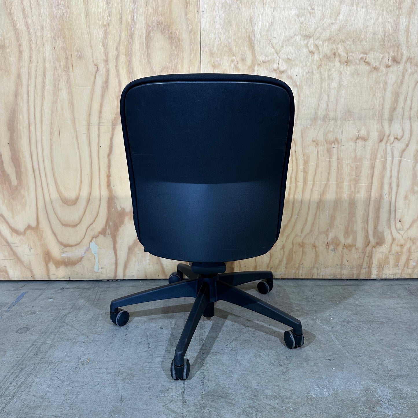 Steelcase Apt Task Chair