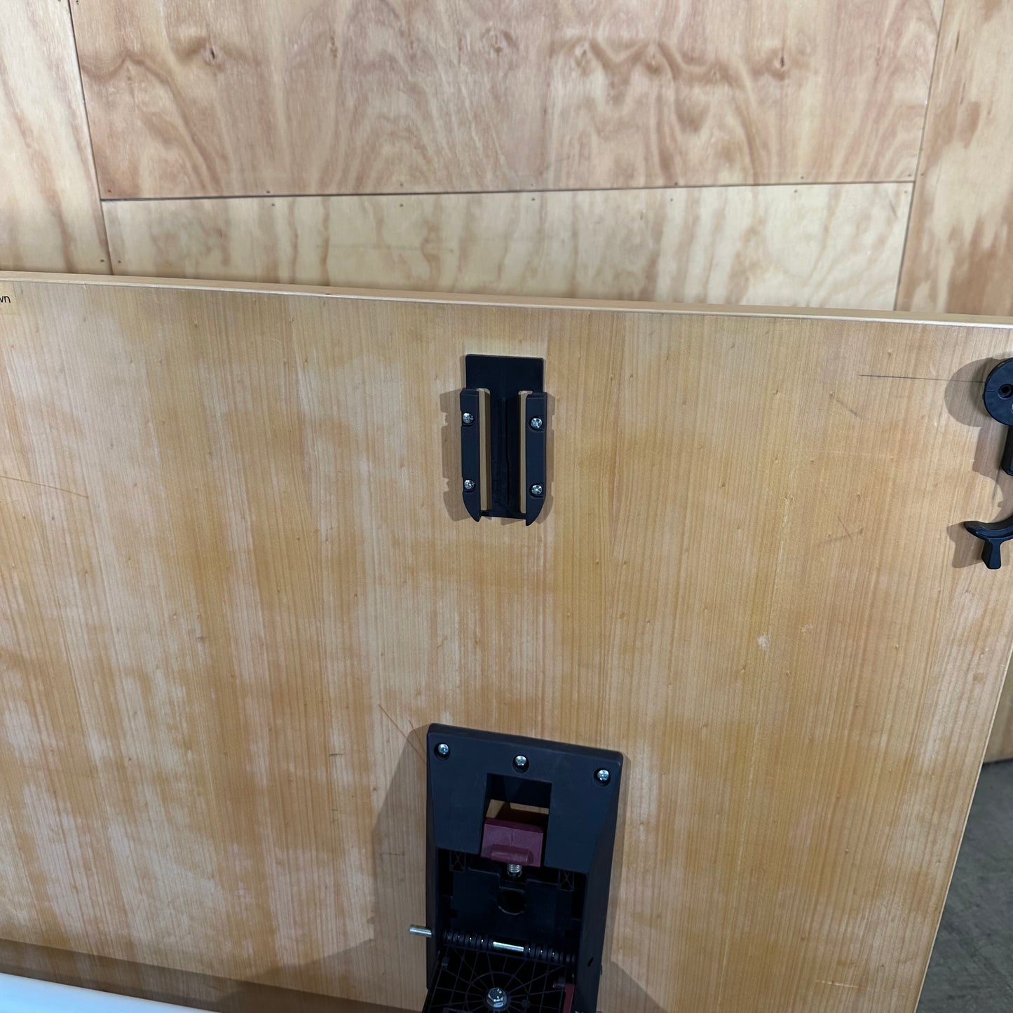 Thinking Works U.R Flip Table