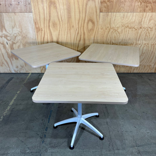 BULK BUY: Thinking Works I.AM 5-Star Pedestal Table
