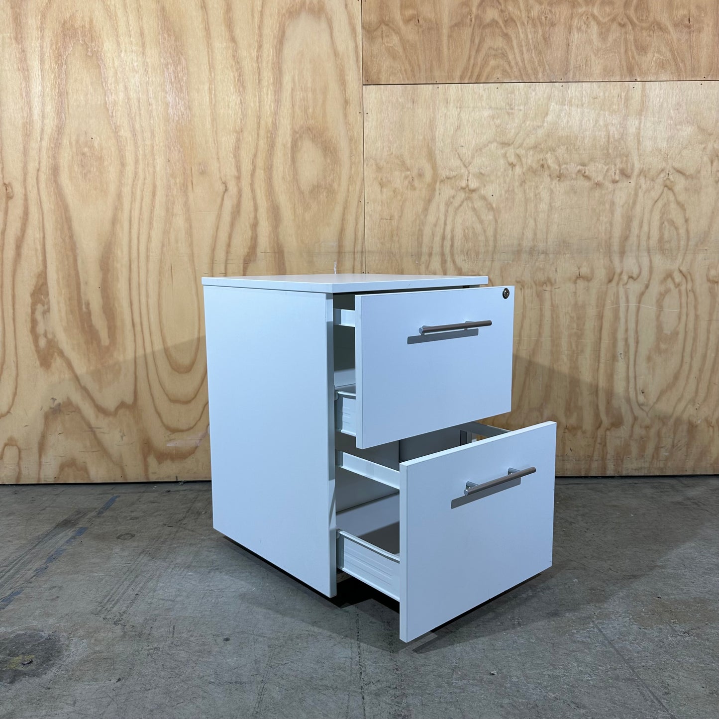Medium White 2-Drawer Pedestal