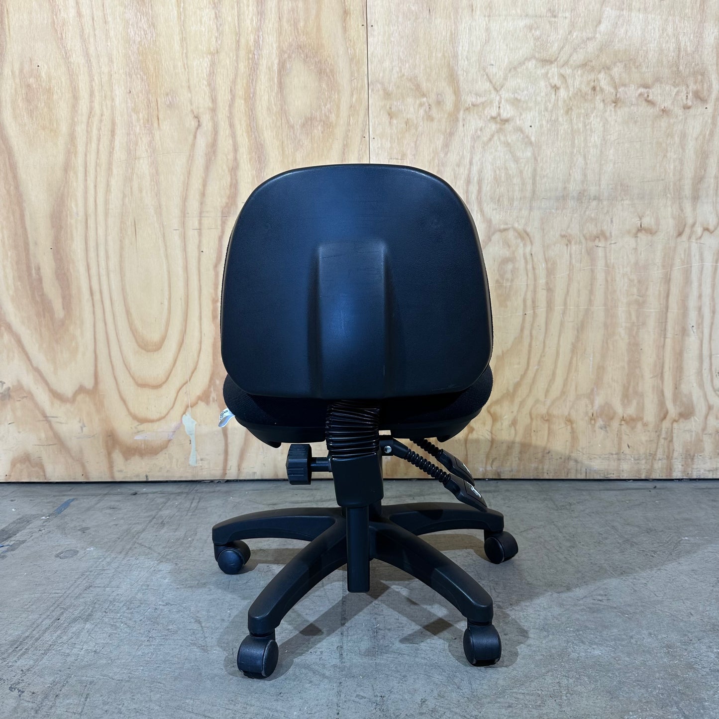 Pago Low Back Task Chair