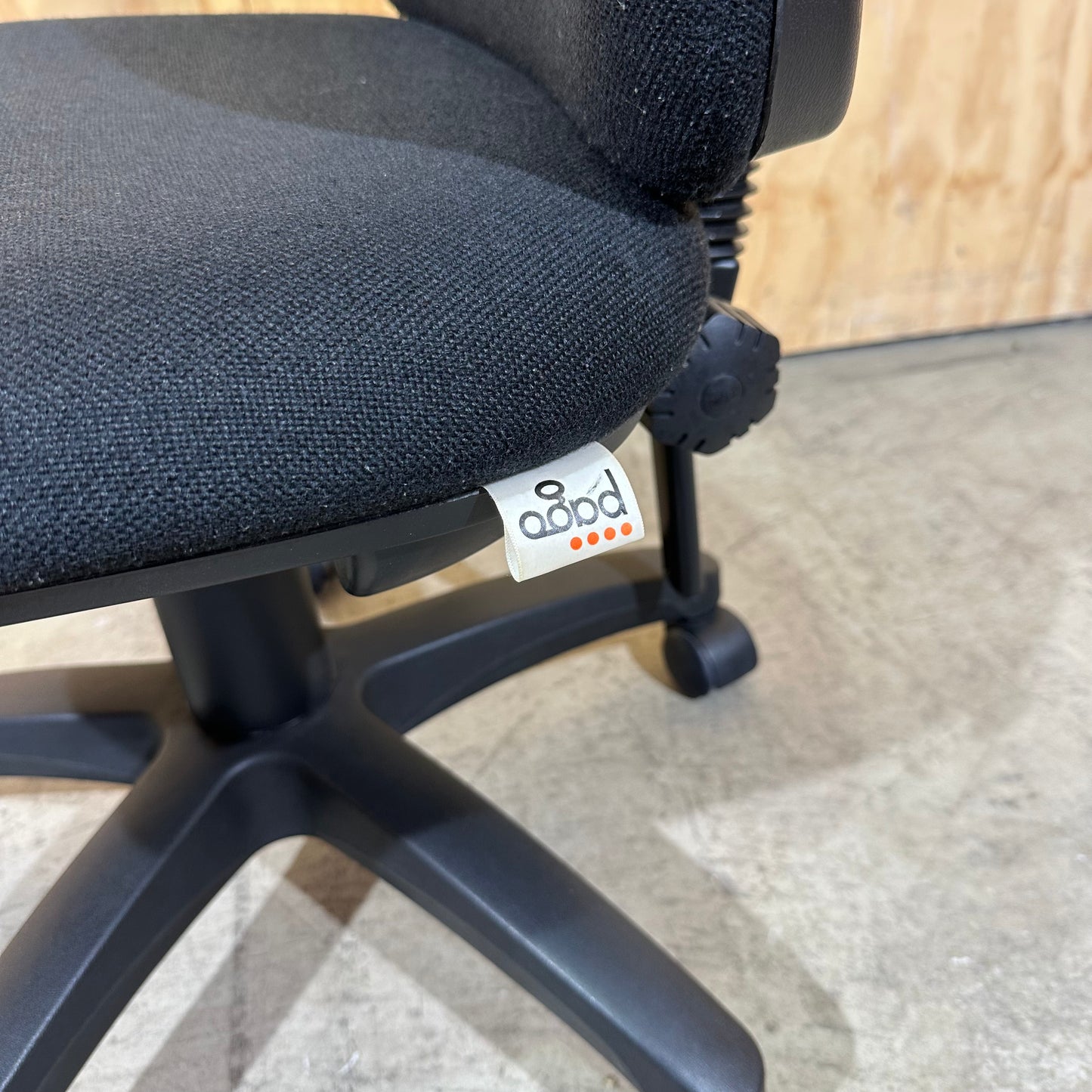 Pago Low Back Task Chair