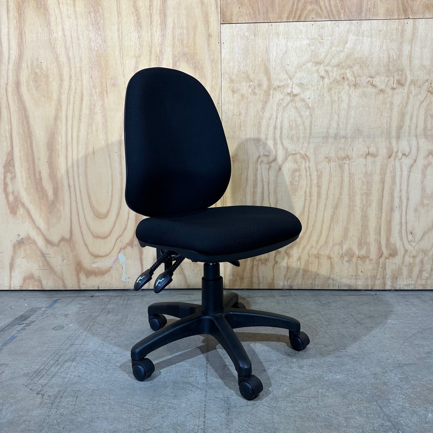 Black Seating Solutions Task Chair