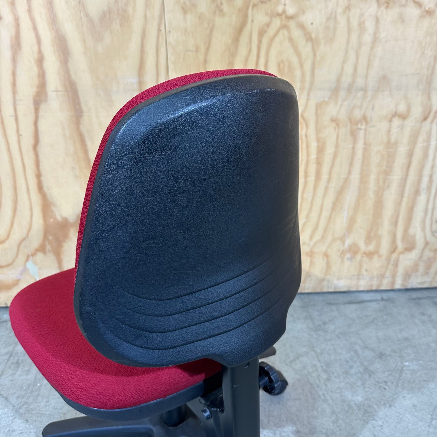 Red Low Back Task Chair