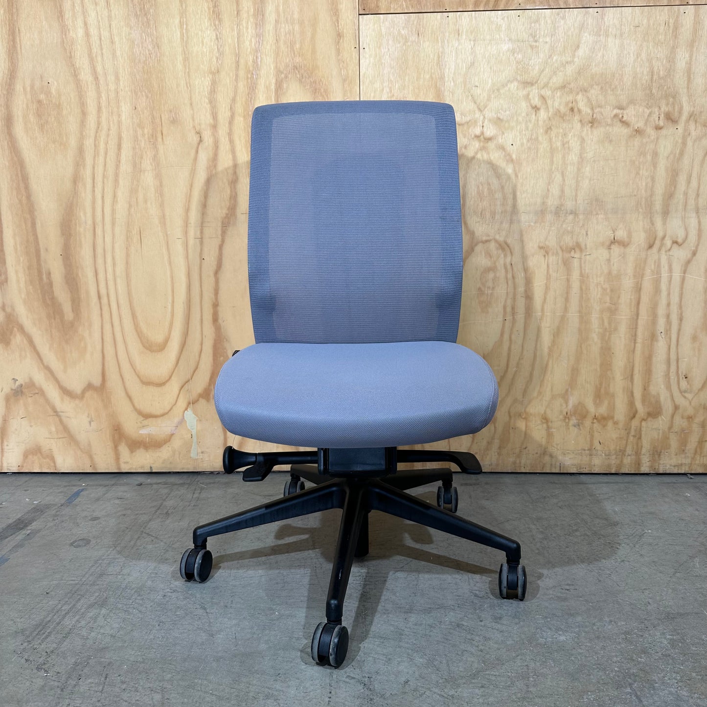 Bestuhl J1 Mesh Task Chair in Grey