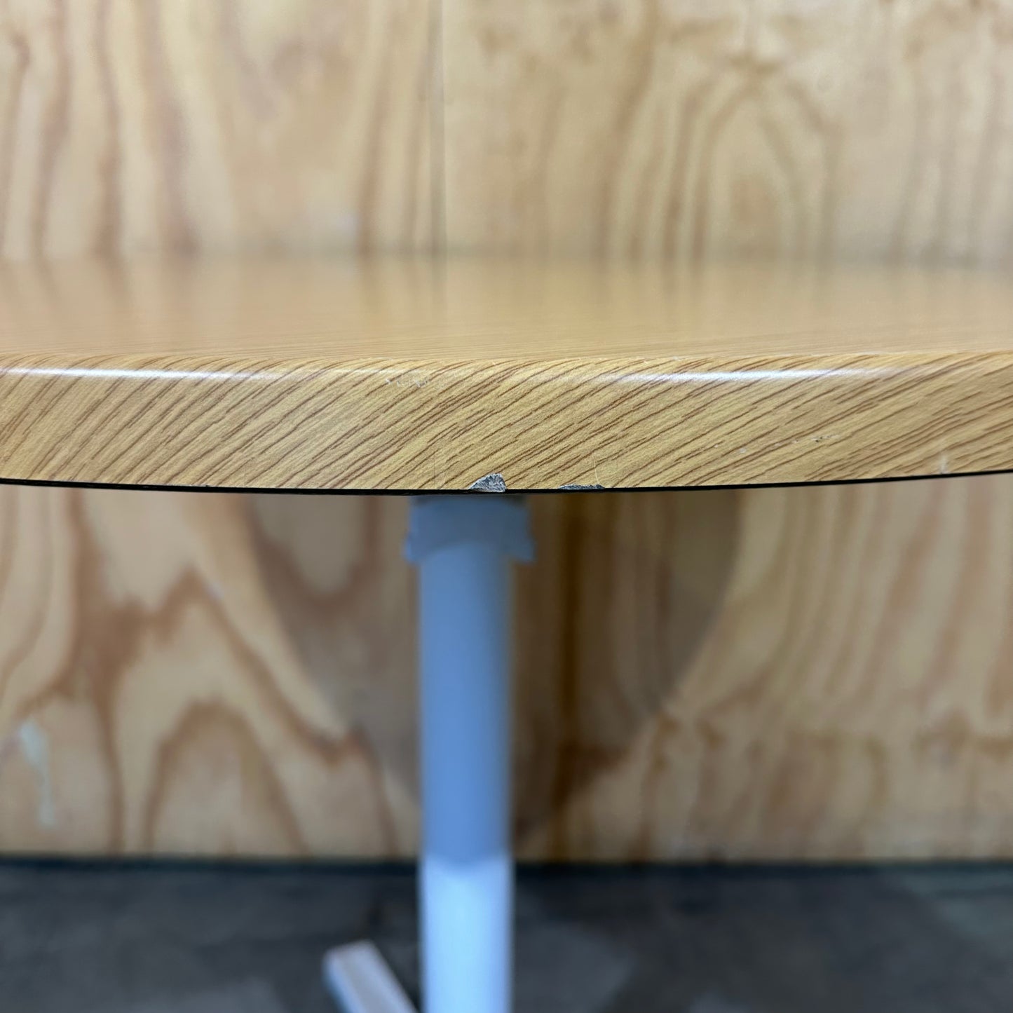 Wertzalit Flip Table by Gentas