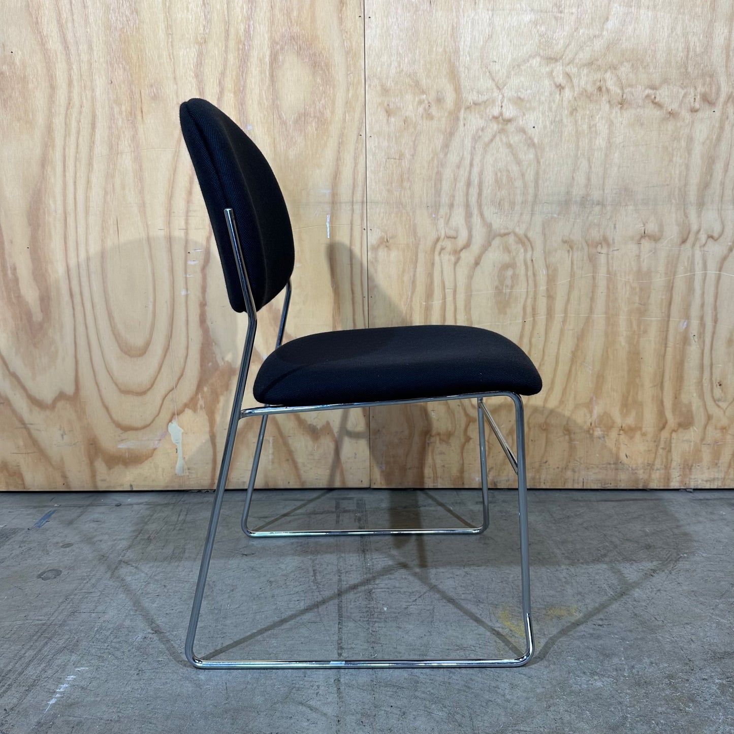 Black Stackable Sled Base Visitor Chair