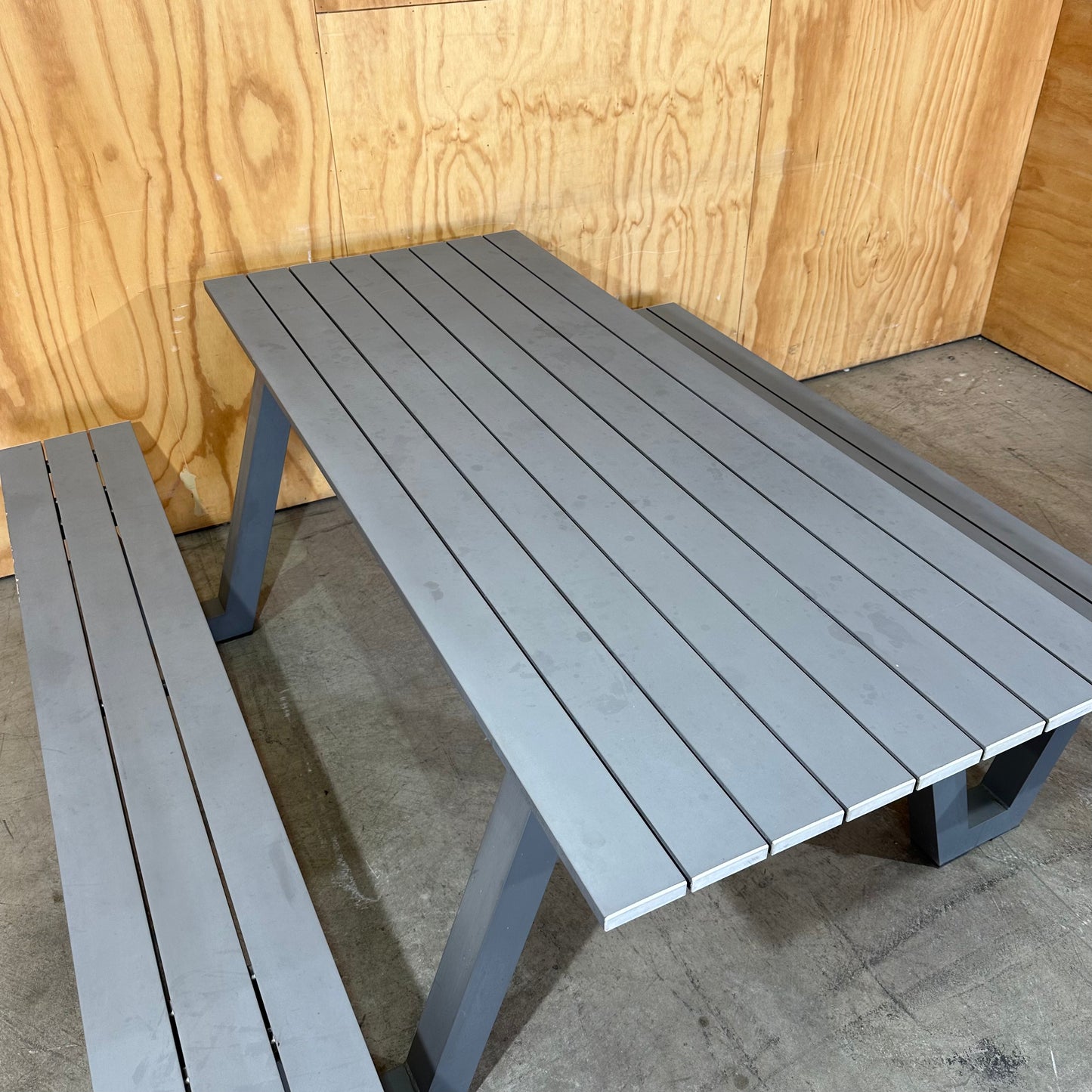 6-Seater Aluminium Bench & Table Setting