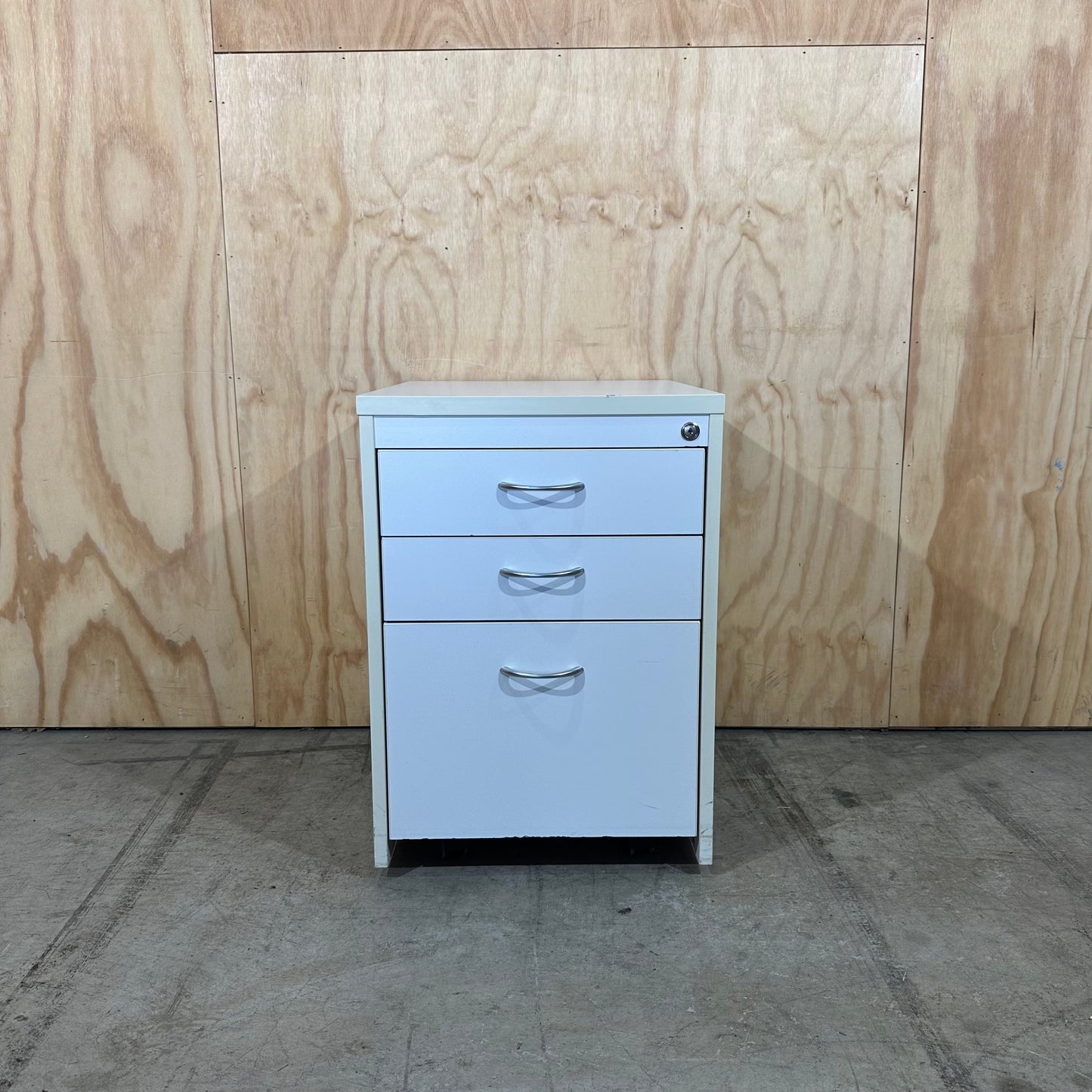 White 3 drawer pedestal with chrome handles