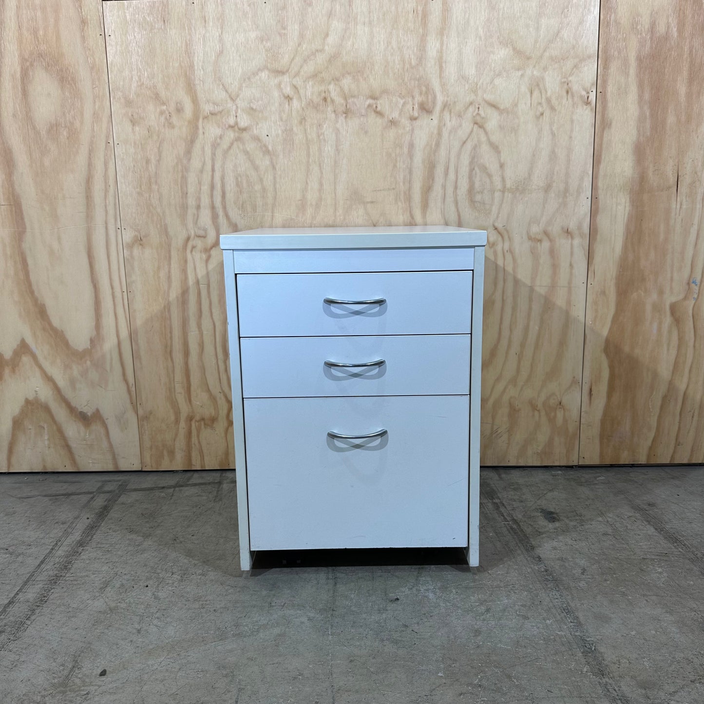 White 3 drawer pedestal with chrome handles