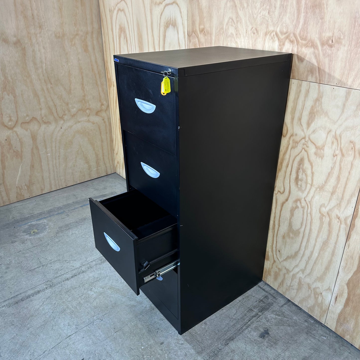 Endurance filing cabinet four drawers black