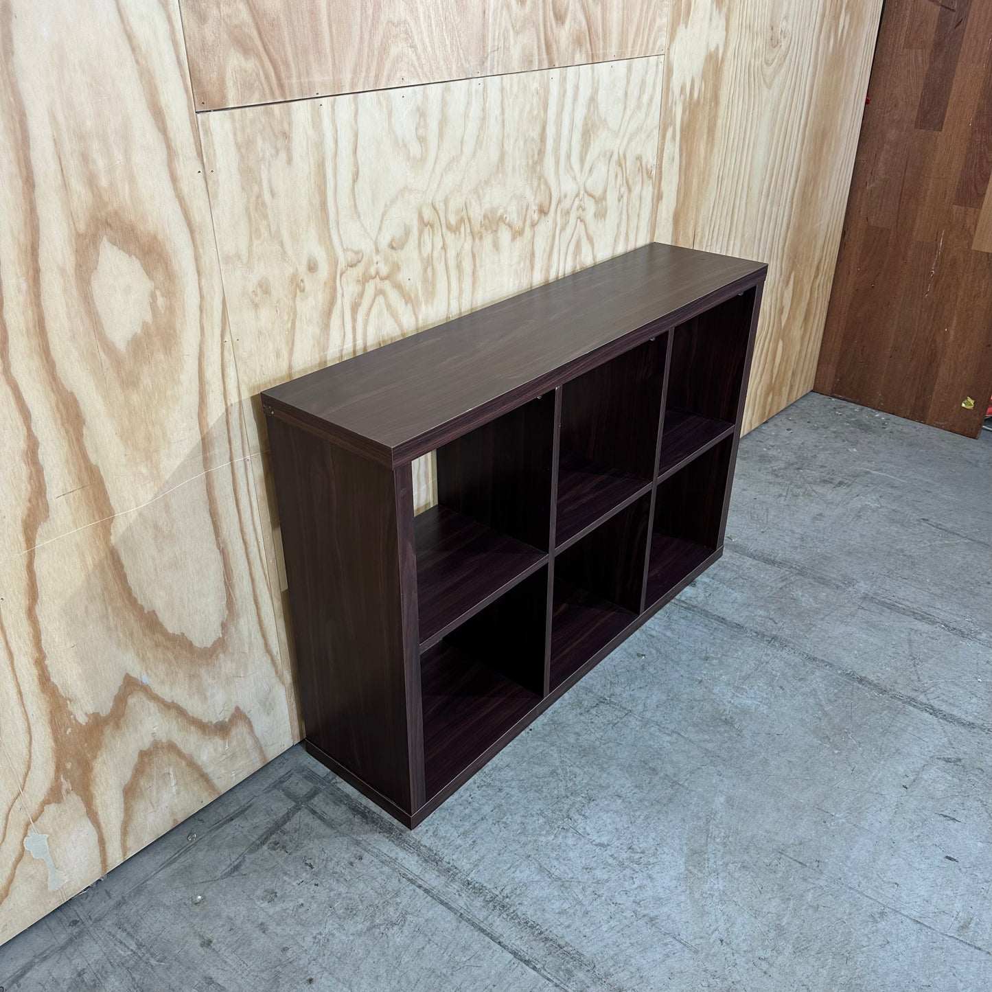 Cubed shelving unit