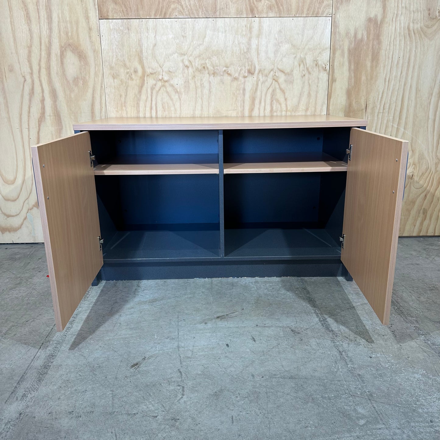 Light wooden veneer sideboard