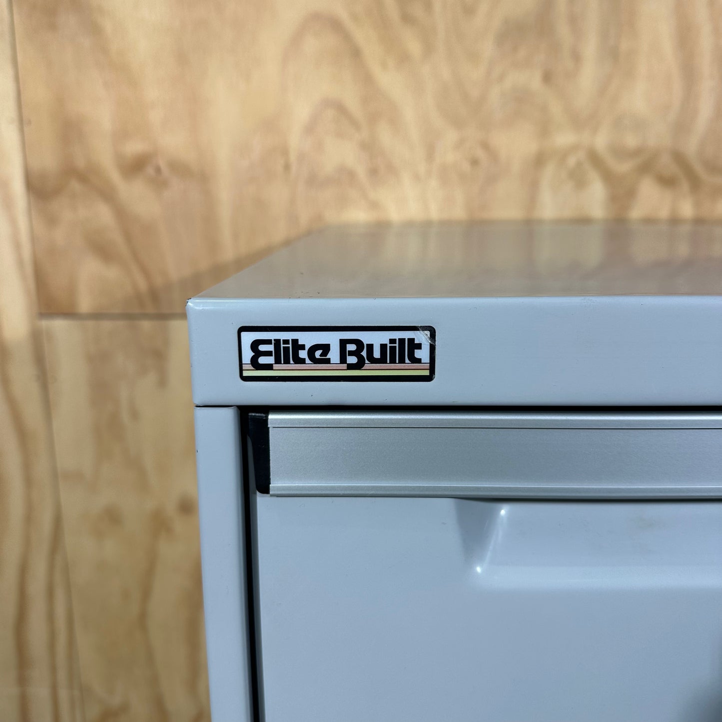 Elitebuilt Grey 4 drawer filing cabinet