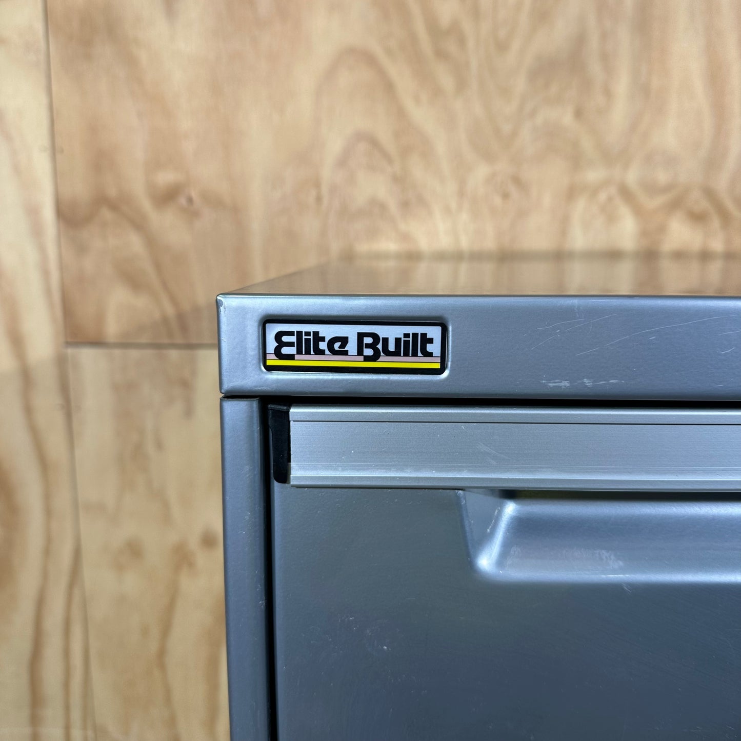 Elitebuilt Silver 4 drawer filing cabinet