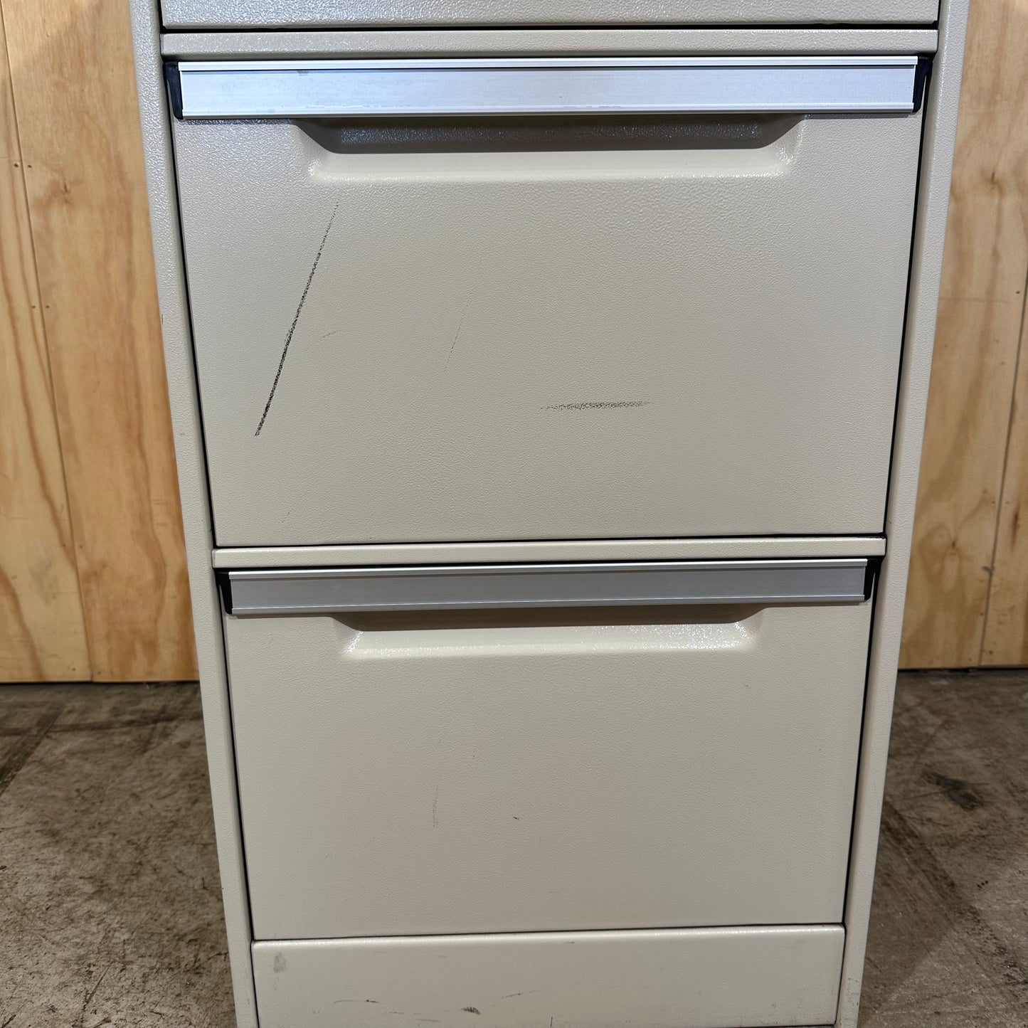 Elitebuilt Off-White Three Drawer Filing Cabinet
