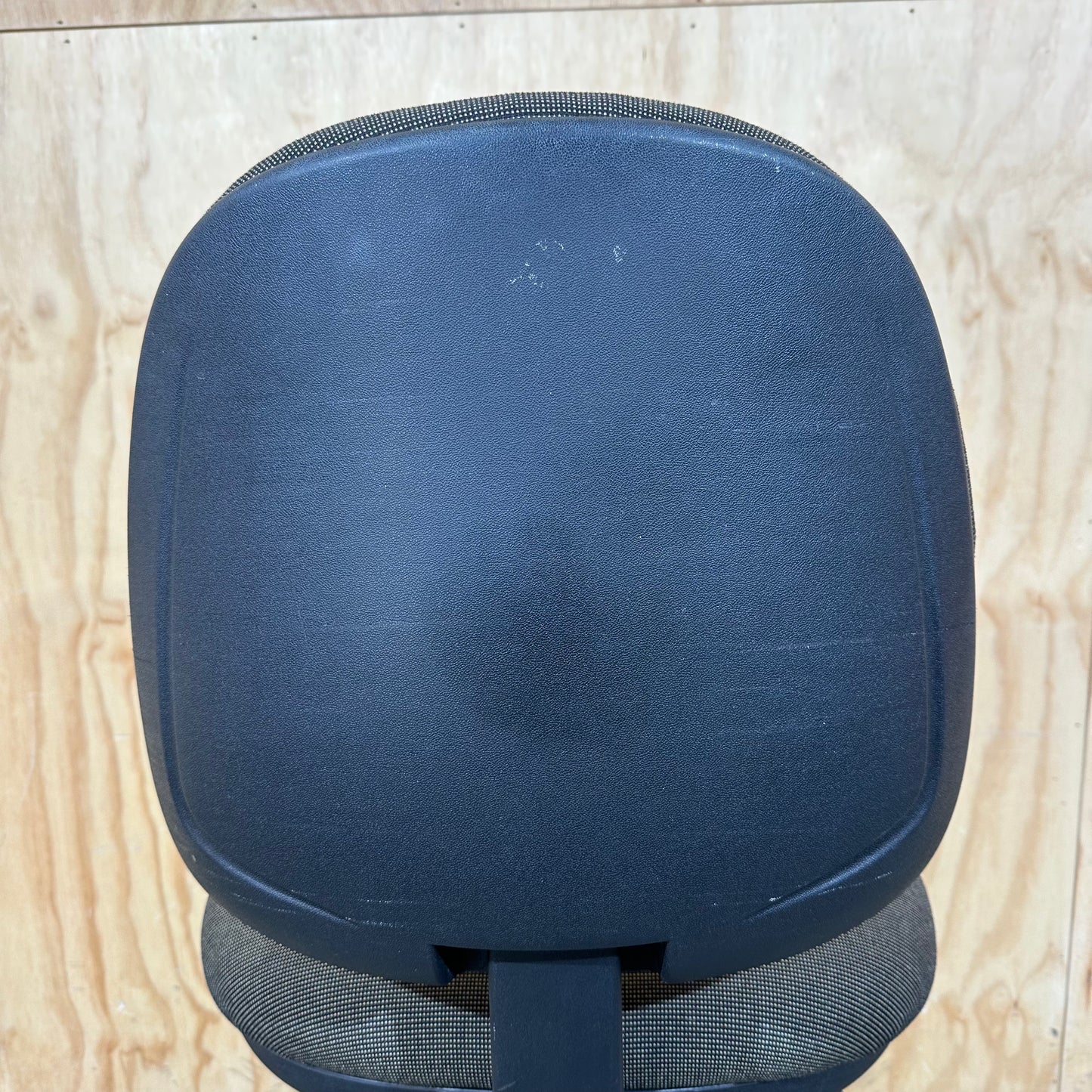 Grey Stem Task Chair