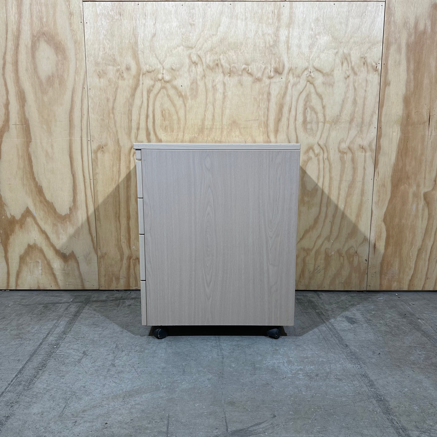 Four drawer pedestal with beech veneer
