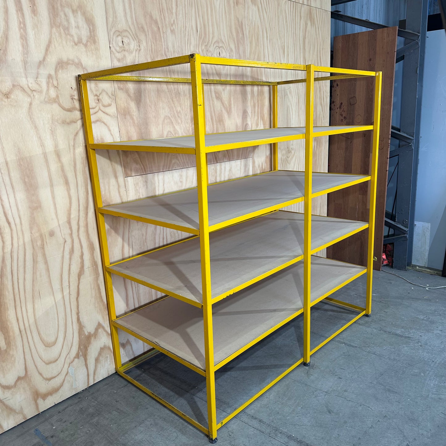 Industrial four-tier double-bay boltless shelving unit