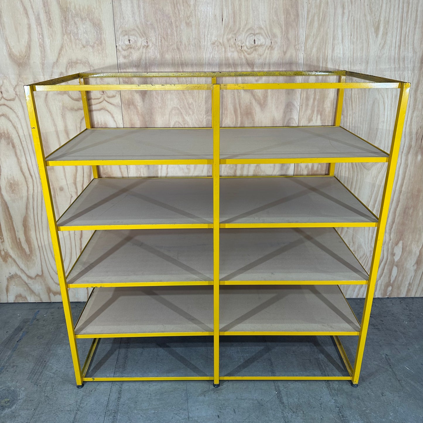 Industrial four-tier double-bay boltless shelving unit