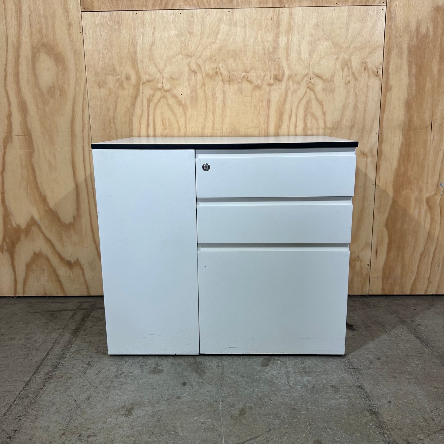 White Pedestal with side shelving unit