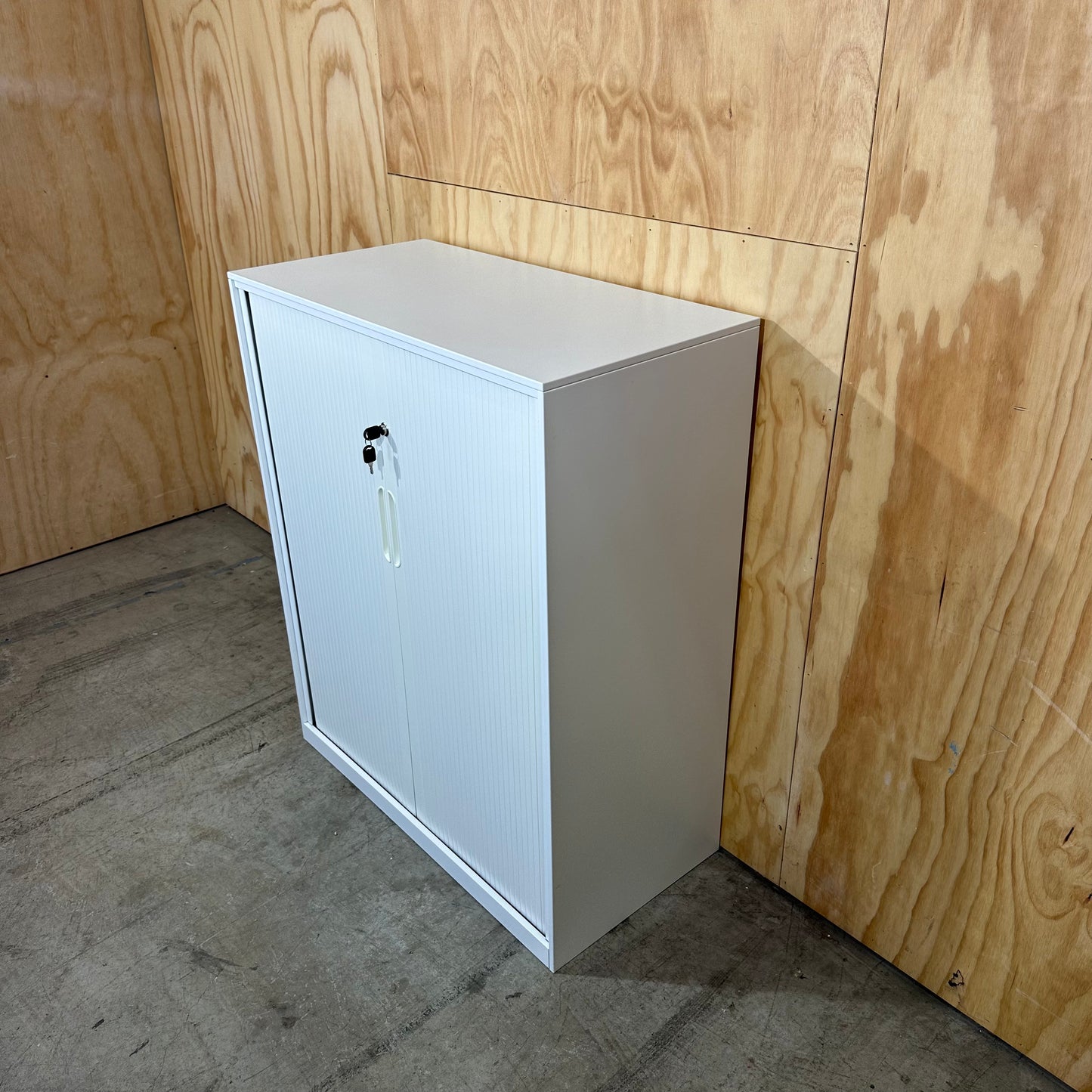 White Tambour Unit