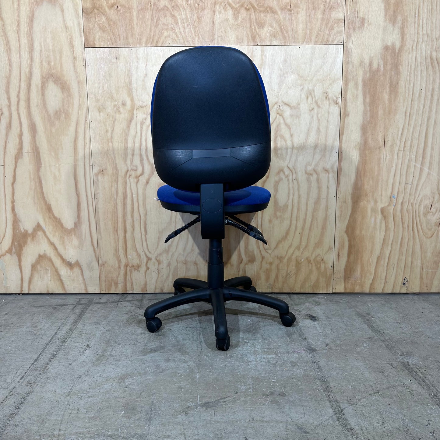 Blue Pago Task Chair