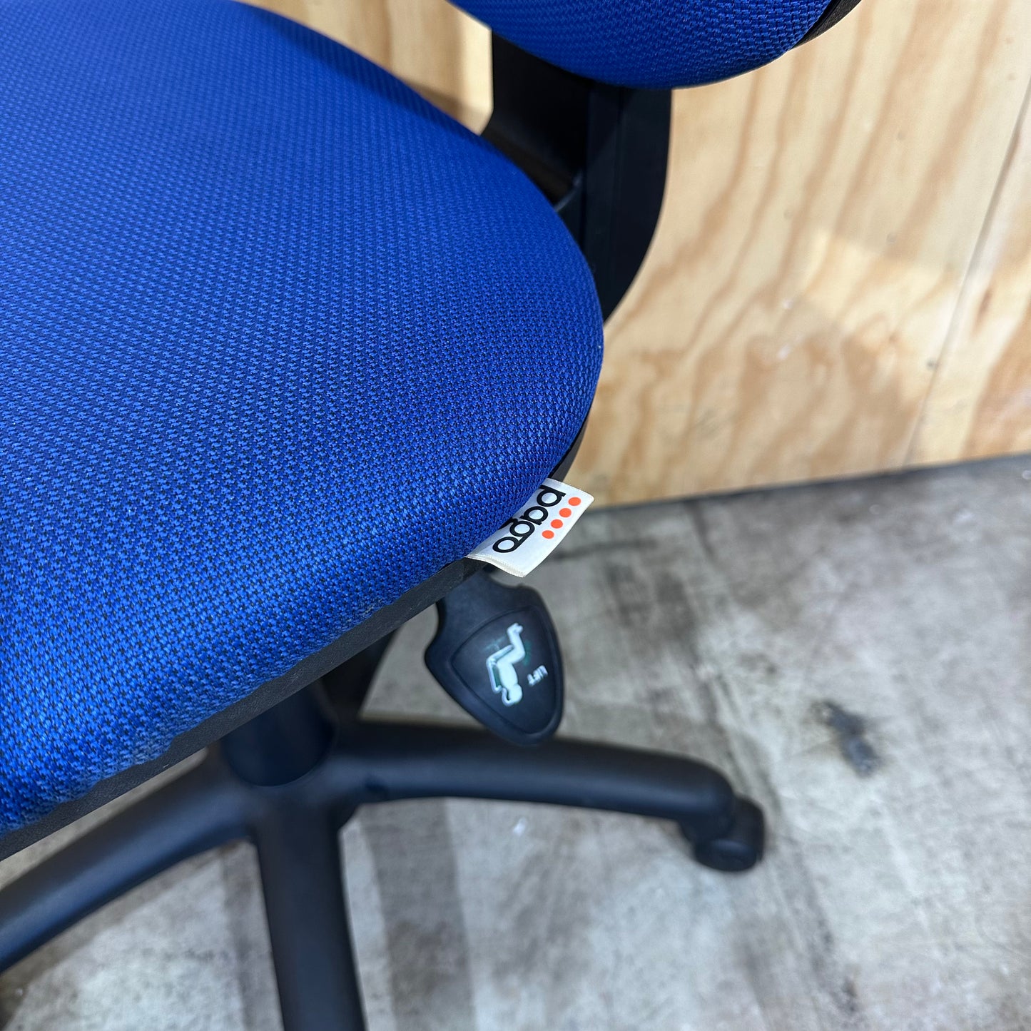 Blue Pago Task Chair