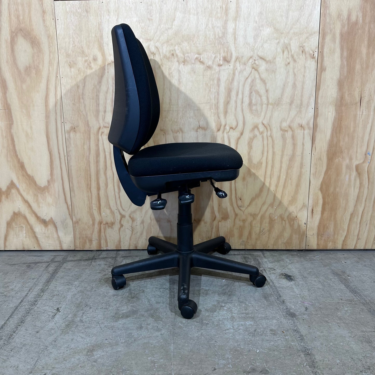 STEM Squareback Task Chair